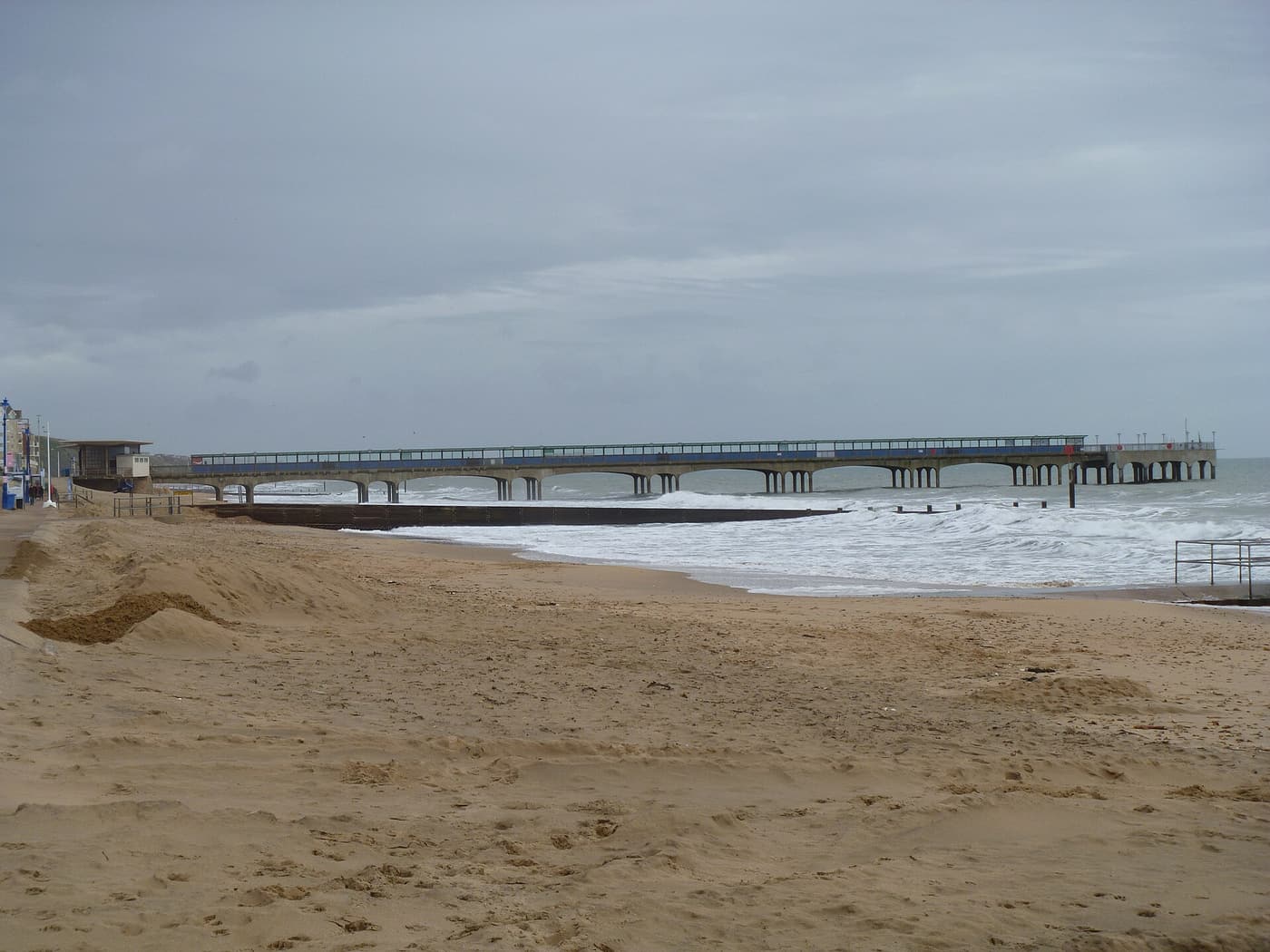 The green valley of Boscombe Chine leading down towards the pier
